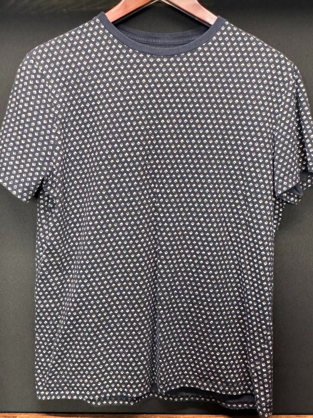 Goodfellow Navy Geometric Print Crewneck T-Shirt Medium